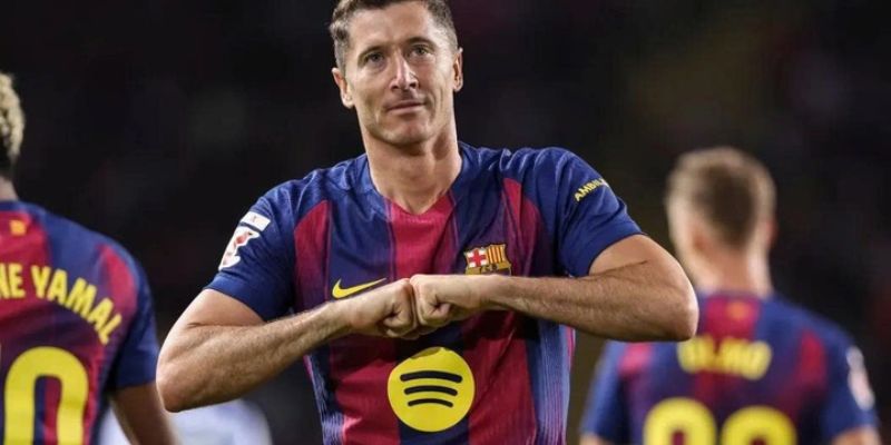 Hành trình phát triển tại Barca và đội tuyển Ba Lan