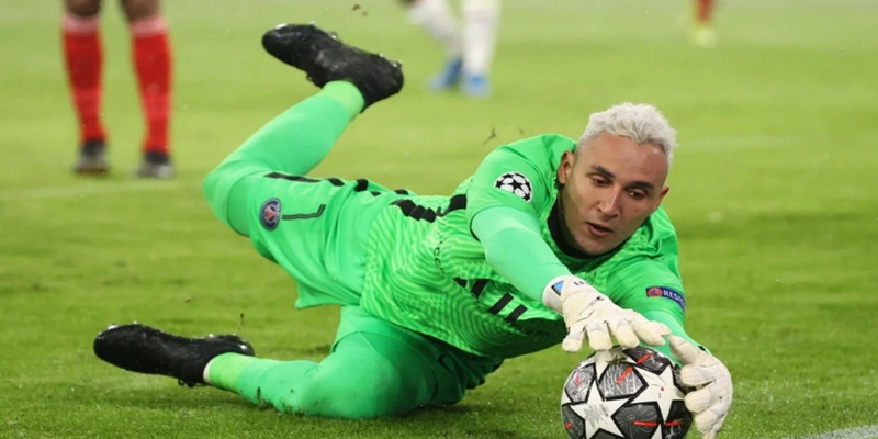 cau thu keylor navas co nhieu diem hap dan trong khi thi dau