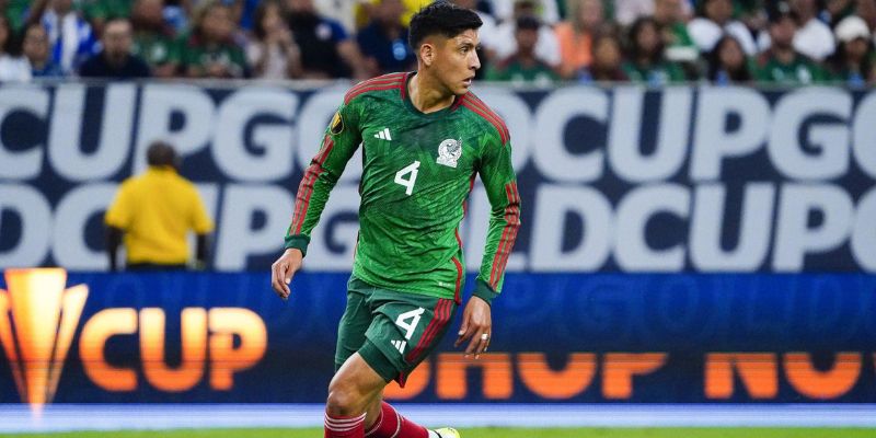 Giới Thiệu Chung Về Edson Álvarez