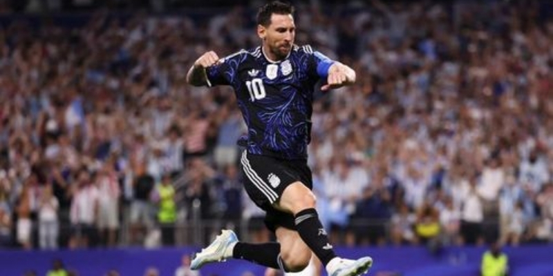 Những bước chạy thần tốc làm nên thương hiệu của Messi