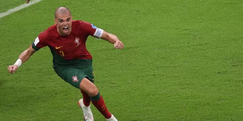 Pepe – Chiến binh thép của bóng đá thế giới với sự nghiệp khiến mọi đối thủ phải nể phục