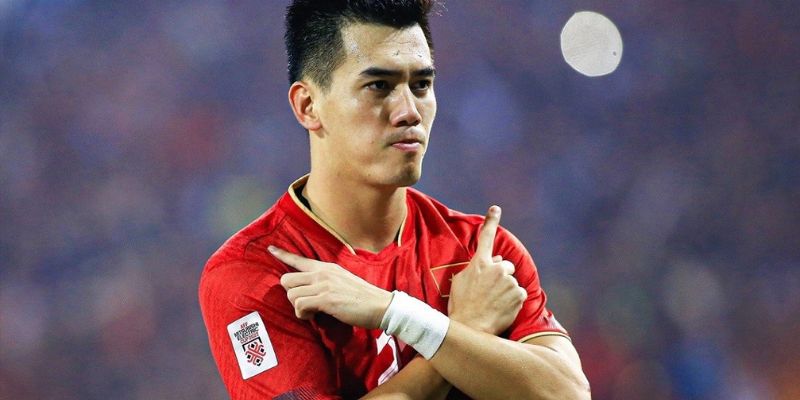 Phong cách thi đấu giúp Tiến Linh trở thành tiền đạo toàn diện