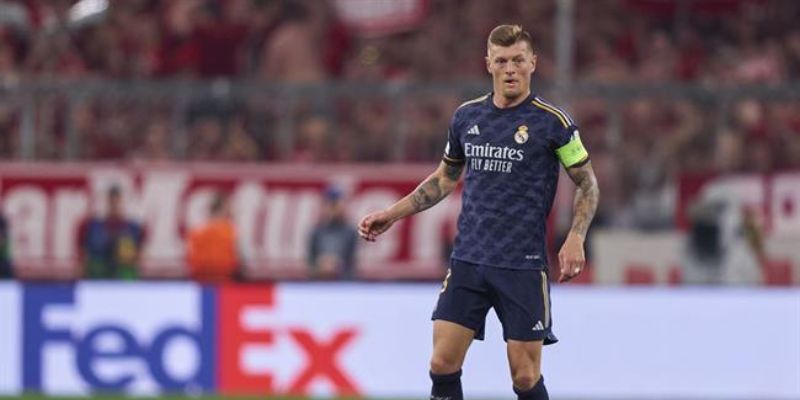 Cầu thủ Toni Kroos – Bộ não tuyến giữa kiến tạo nên những trang sử huy hoàng của bóng đá hiện đại