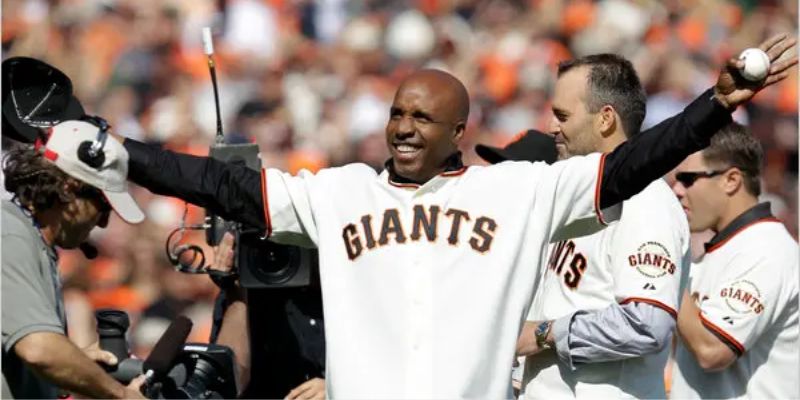 Barry Bonds sớm bộc lộ tài năng bóng chày nổi bật