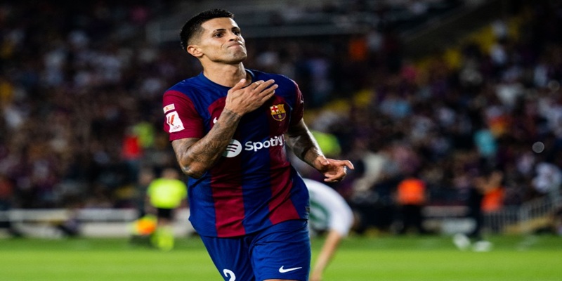 João Cancelo rất được lòng người hâm mộ trên thế giới