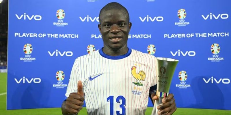N'Golo Kanté – Chiến binh thầm lặng chinh phục bóng đá bằng ý chí và sự bền bỉ