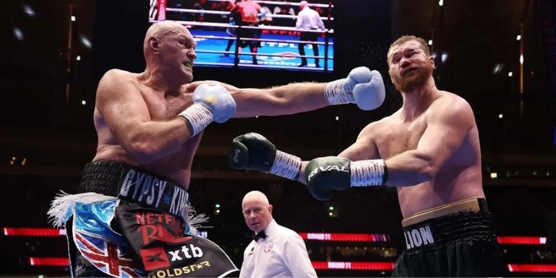 Bộ ba trận đấu với Deontay Wilder