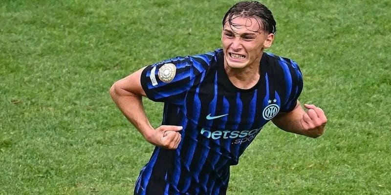 Phong cách thi đấu, triển vọng phát triển của cầu thủ Francesco Pio Esposito