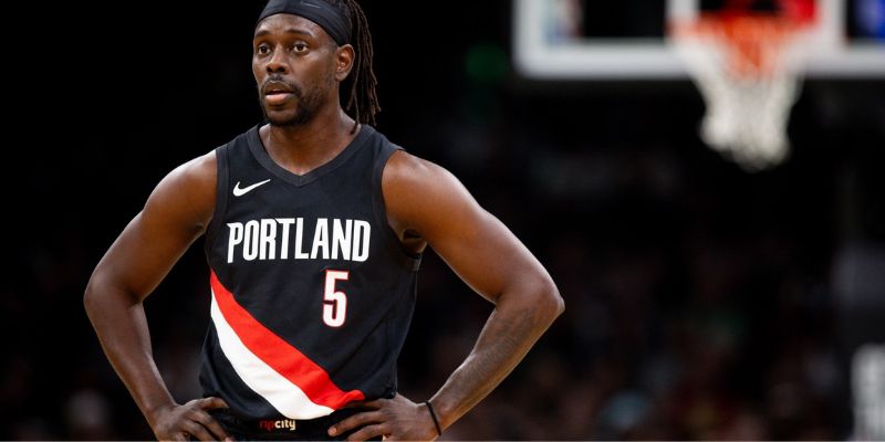 Hành Trình Đến Với NBA Của Jrue Holiday