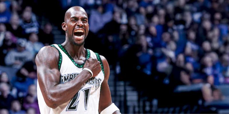 Kevin Garnett luôn thi đấu với nguồn năng lượng mạnh mẽ