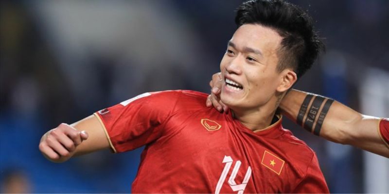 Những bước tiến quan trọng trong sự nghiệp cầu thủ