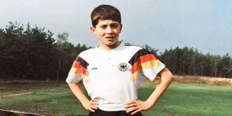 Tuổi thơ và hành trình vươn lên của Robert Lewandowski